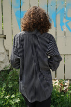Load image into Gallery viewer, striped button down