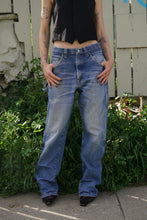 Load image into Gallery viewer, Wrangler Denim