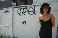 Load image into Gallery viewer, Deadstock Cat Eye Sunnies