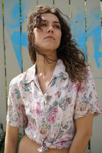 Load image into Gallery viewer, 80&#39;s button down floral top
