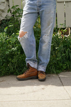 Load image into Gallery viewer, Levi's Distressed Denim