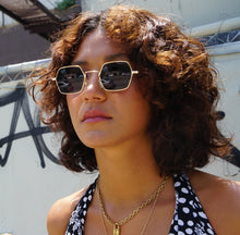 Load image into Gallery viewer, Deadstock Sunnies