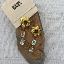Load image into Gallery viewer, Mondo Mondo Gold Oyster Earrings