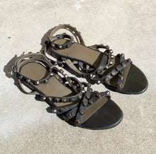 Load image into Gallery viewer, Balenciaga Sandals