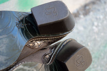 Load image into Gallery viewer, Donald J. Pliner mules