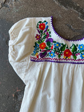 Load image into Gallery viewer, 70's Traditional Mexican Embroidered Blusa