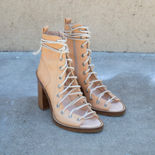 Load image into Gallery viewer, Ann Demeulemeester Sandals