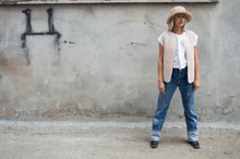 Load image into Gallery viewer, Handknit Vest