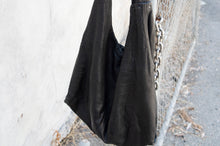 Load image into Gallery viewer, Horse + Nail Shoulder Bag