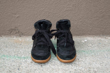 Load image into Gallery viewer, Isabel Marant Betty Sneaker