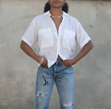 Load image into Gallery viewer, Vintage Linen Button Down