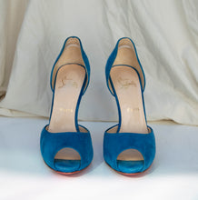 Load image into Gallery viewer, Christian Louboutin Pump
