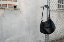 Load image into Gallery viewer, Margiela Shoulder Bag