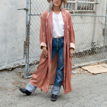 Load image into Gallery viewer, Vintage Robe