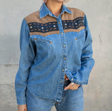 Load image into Gallery viewer, Vintage Wrangler Shirt