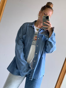90's Chambray Button Down