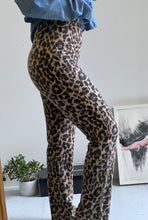 Load image into Gallery viewer, Reformation Leopard Trouser
