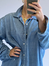 Load image into Gallery viewer, 90&#39;s Chambray Button Down
