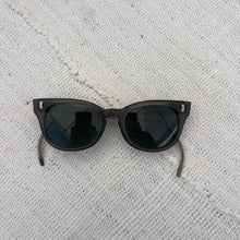 Load image into Gallery viewer, Vintage Sunglasses
