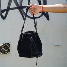 Load image into Gallery viewer, Elizabeth &amp; James Bucket Bag
