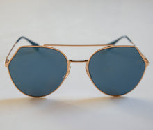 Load image into Gallery viewer, Fendi Sunglasses
