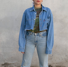 Load image into Gallery viewer, Levi&#39;s Denim Shirt
